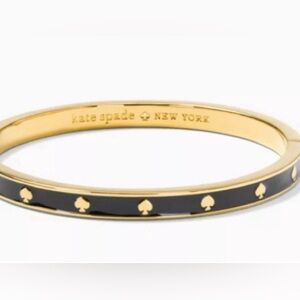 Kate Spade Spot the Spade Enamel Hinged Bangle Bracelet Black NWOT With Dust Bag